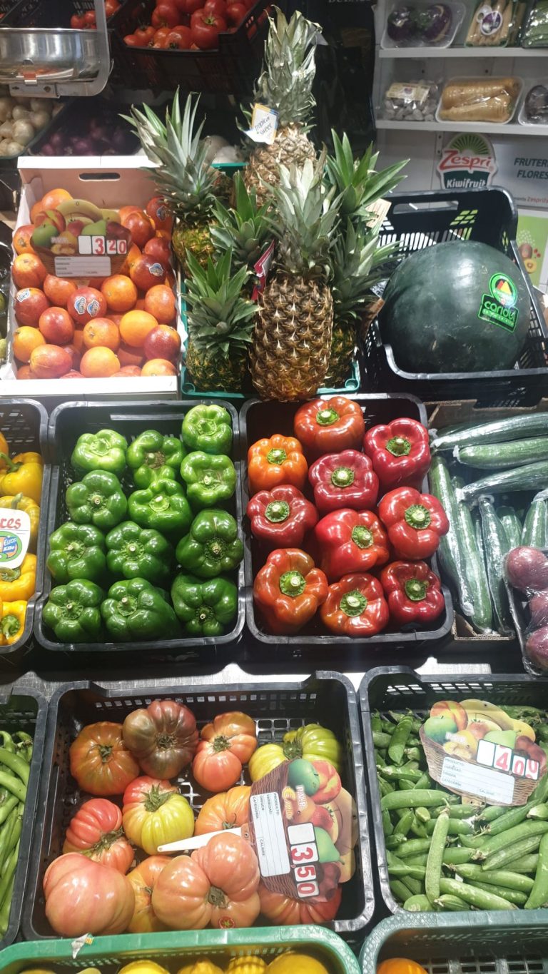 fruteria flores marbella abastecete02 768x1365